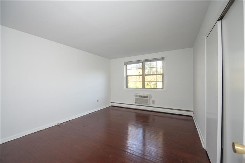 383 Lakeside Road 201, Ardmore, PA 19003