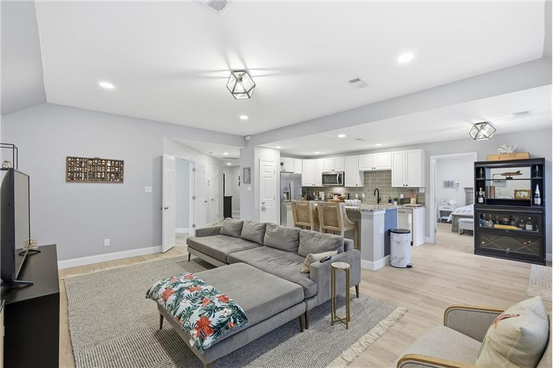 Vinyl plank flooring throughout!