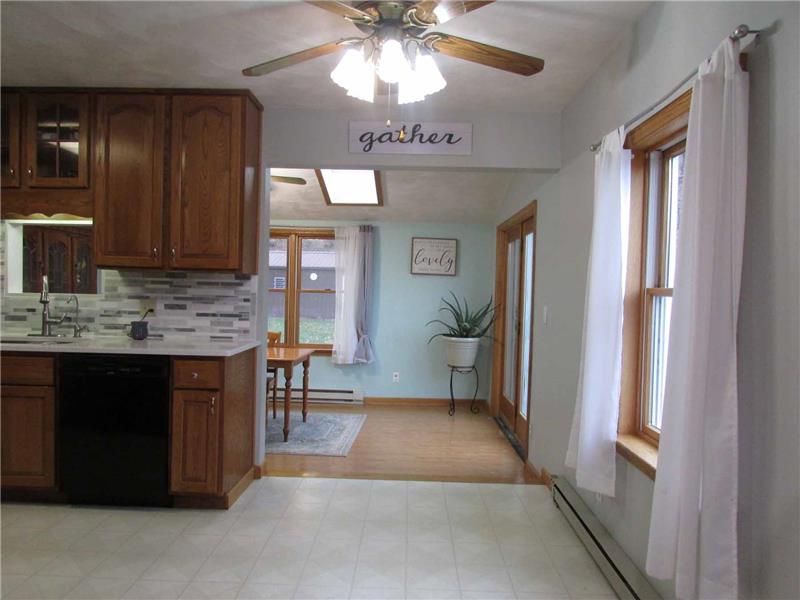 Kitchen with ceiling fan