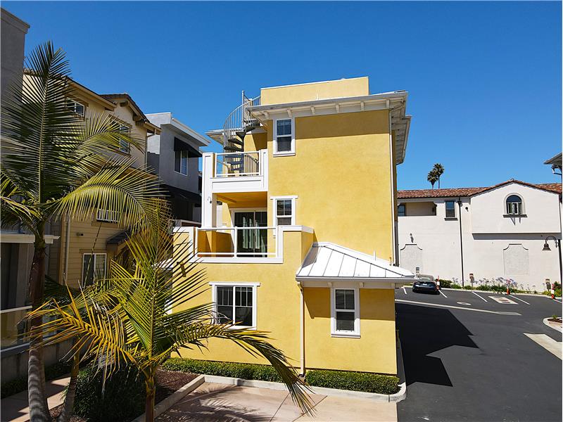 The Vistas at Pismo Village, a lively mix of California Craftsman, Seaside & Modern!