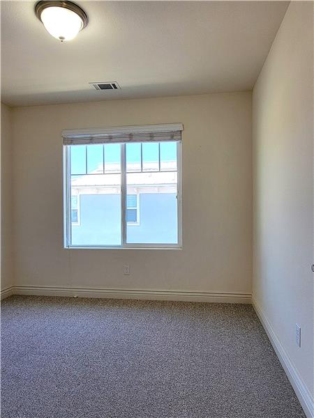 3rd Bedroom on 3rd floor with day-long sunlight!