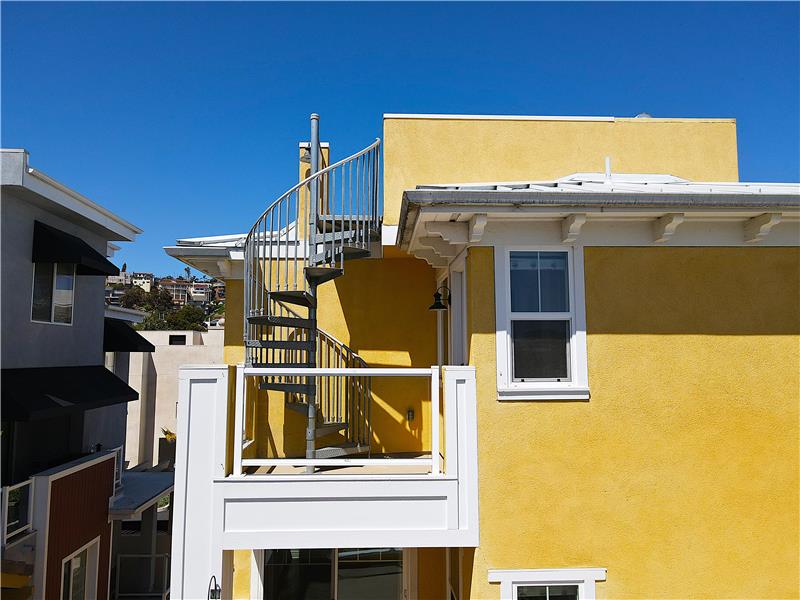 That Galvanized Steel Spiral Staircase offers yet another Dining Option...