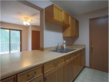 Primary listing photos for listing ID 542835