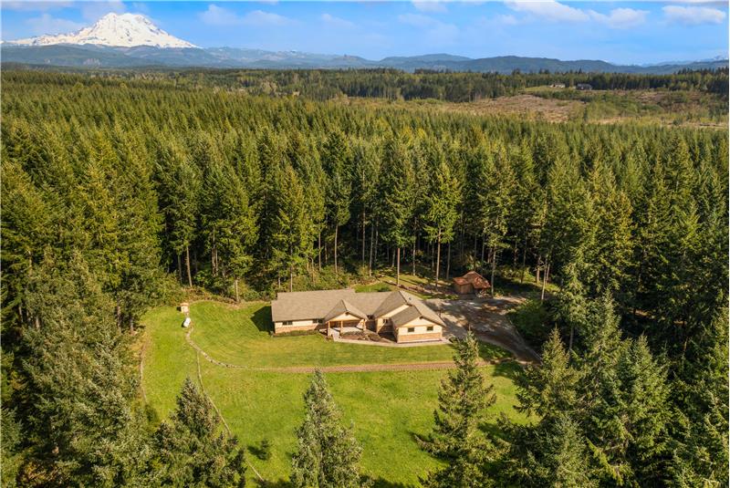 Peaceful Forest home on 20 acres