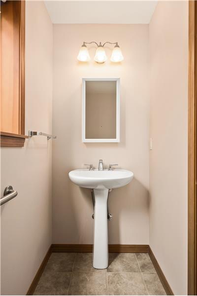 This 1/2 bath 