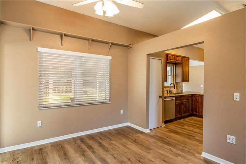Dining Room Entry to Kitchen