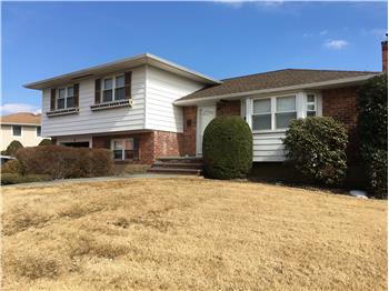Primary listing photos for listing ID 534948