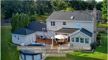 4 River Bend Road provides convenient access to Route 25, U.S. Route 30, downtown Montgomery IL