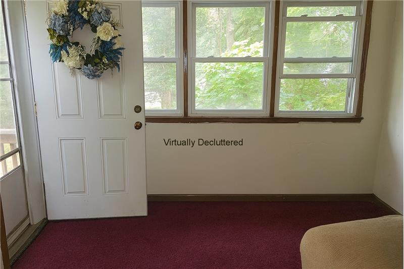 Sitting Area Decluttered