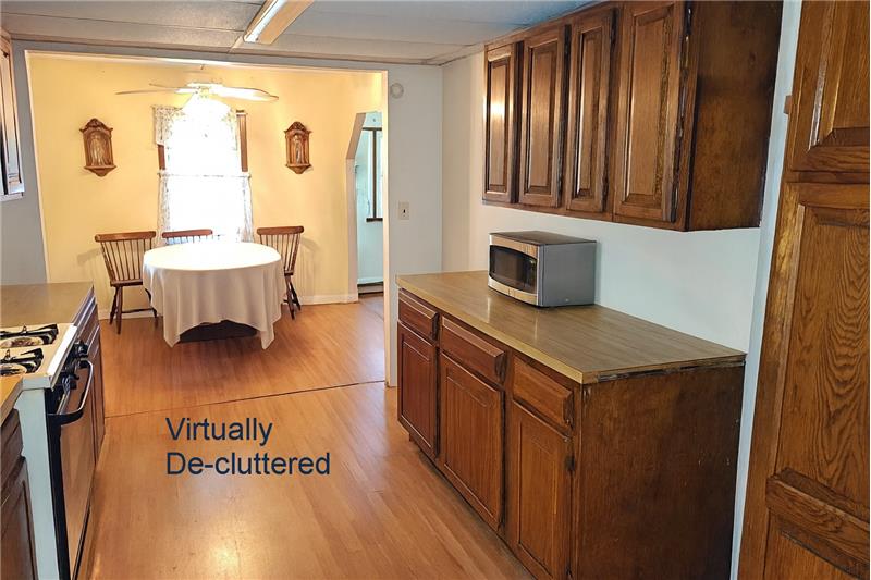 Kitchen decluttered