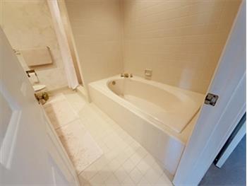 Main Bath Soaking Tub