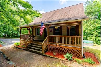 40 Lake Mattawa Road, Orange, MA