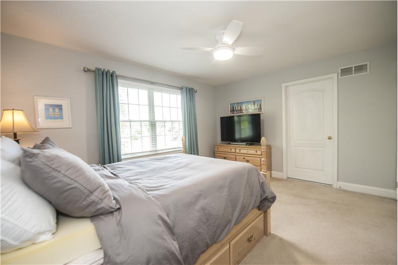 40 Westminster Lane Bedroom