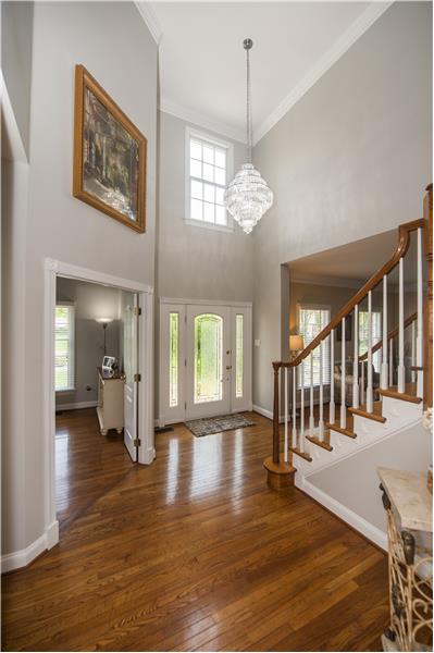 40 Westminster Lane Entry Foyer