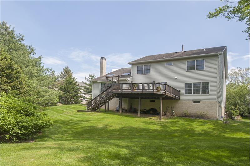 40 Westminster Lane Exterior Back