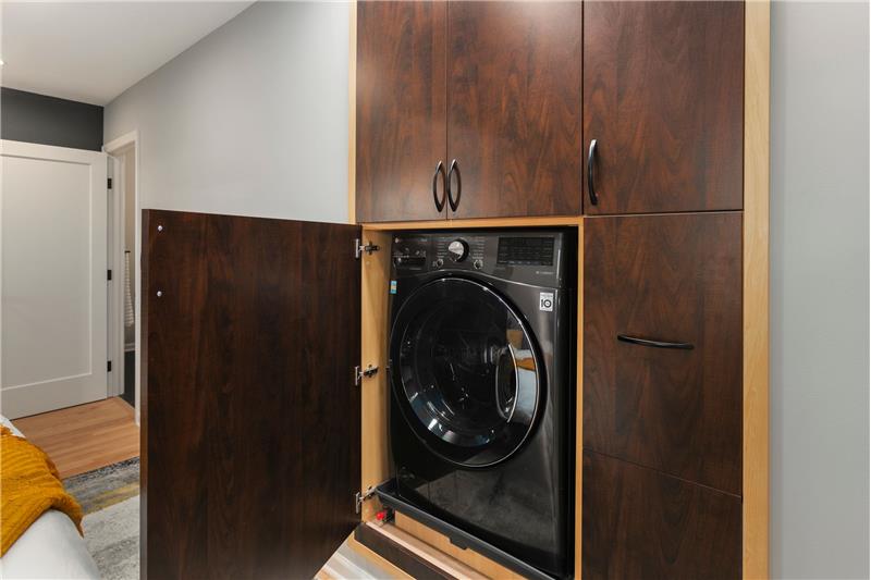 Washer/Dryer Combo in Primary!