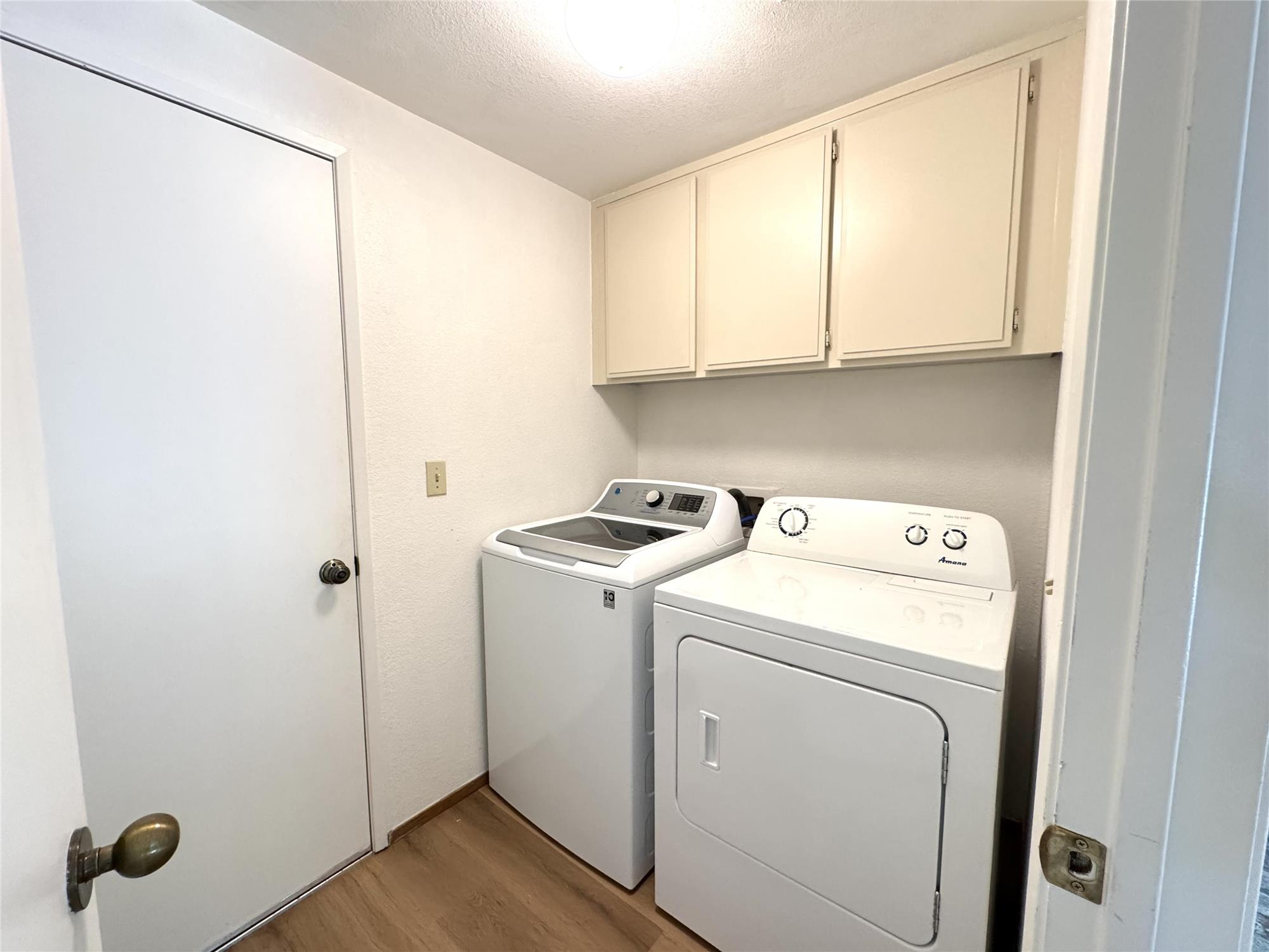 https://realbird.blob.core.windows.net/rb-photos/401-oakwood-drive-fairfield-ca-94534_F3B9B8D5_641229_638849062017850246_80x60.jpg
