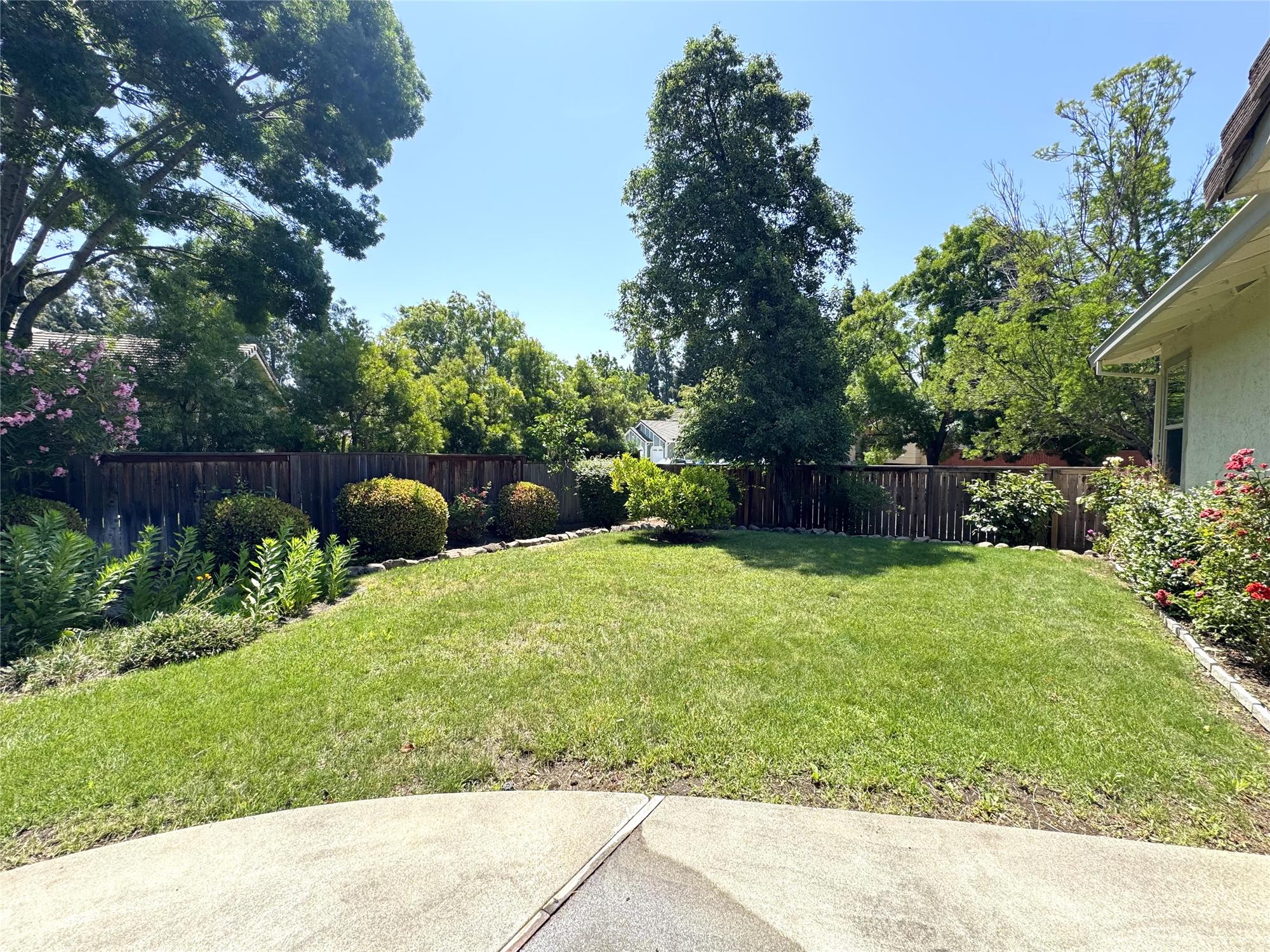 https://realbird.blob.core.windows.net/rb-photos/401-oakwood-drive-fairfield-ca-94534_F3B9B8D5_641229_638849062174341143_80x60.jpg