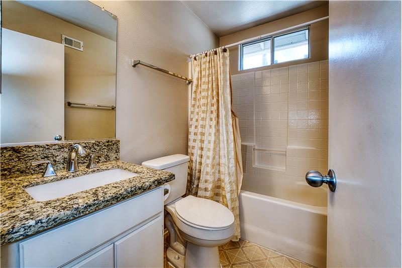 40220 Via Aguadulce, Murrieta, CA 92562 - For Lease