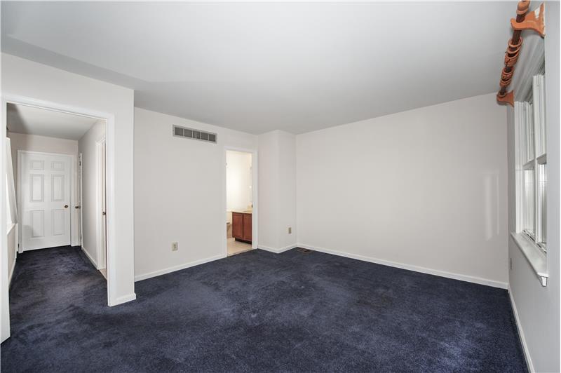 403 Eagle Rd, Wayne PA 19087
