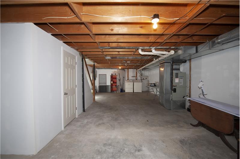 403 Eagle Rd, Wayne PA 19087