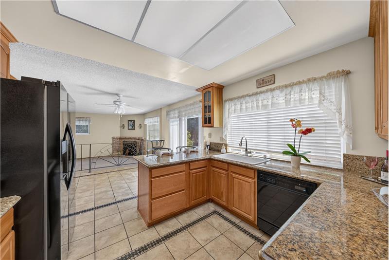 Kitchen - Granite Countertops