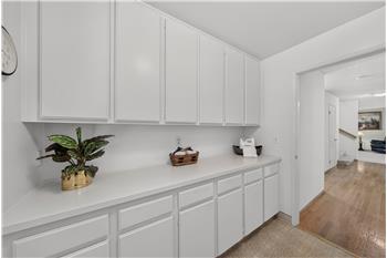 Laundry Room - Cabinets