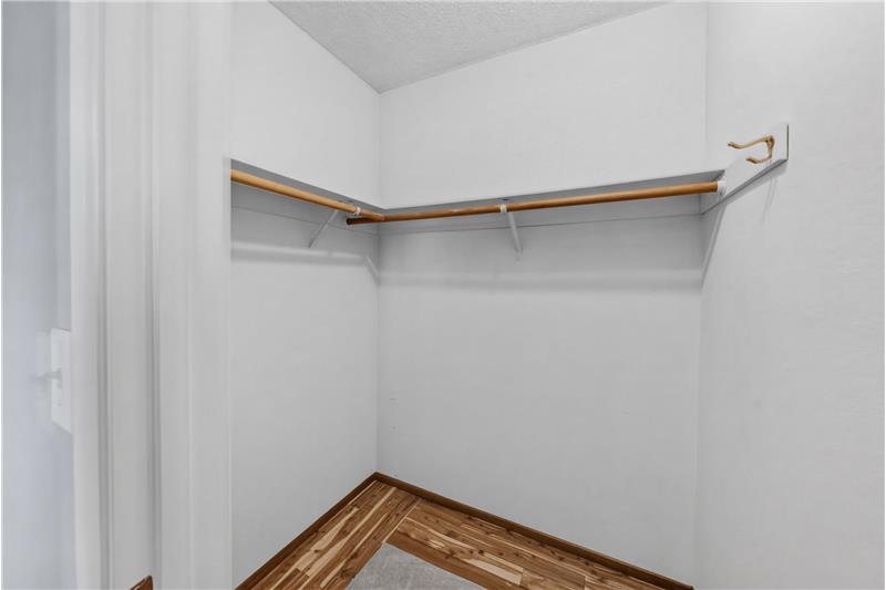 Bedroom  3 - Large Closet