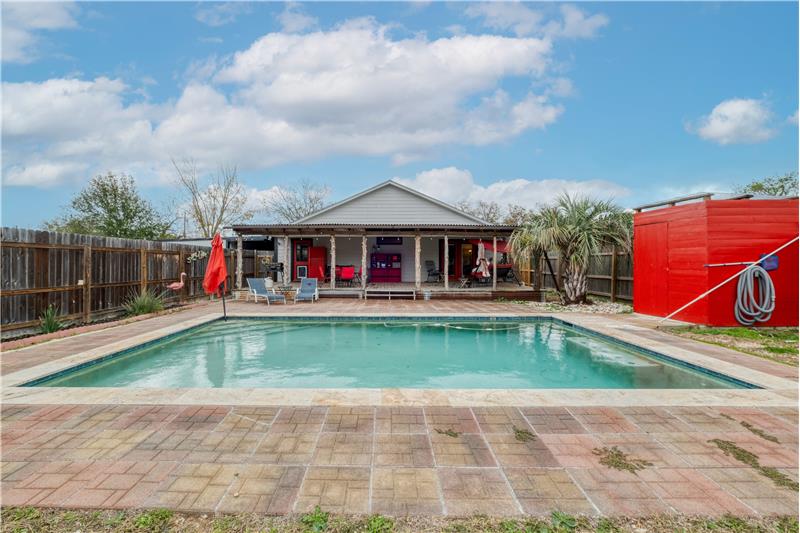 In ground pool & exterior bathroom/shower off the back deck