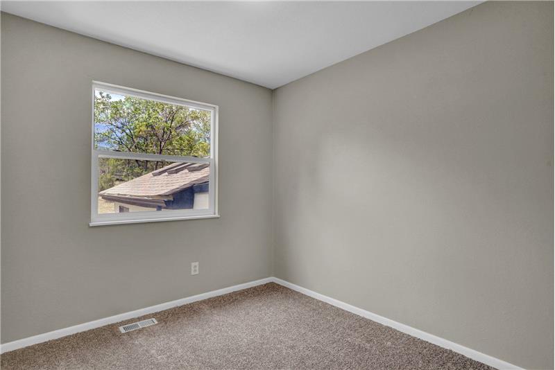 Upper level Bedroom #4