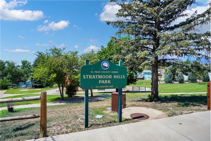 Stratmoor Village Park