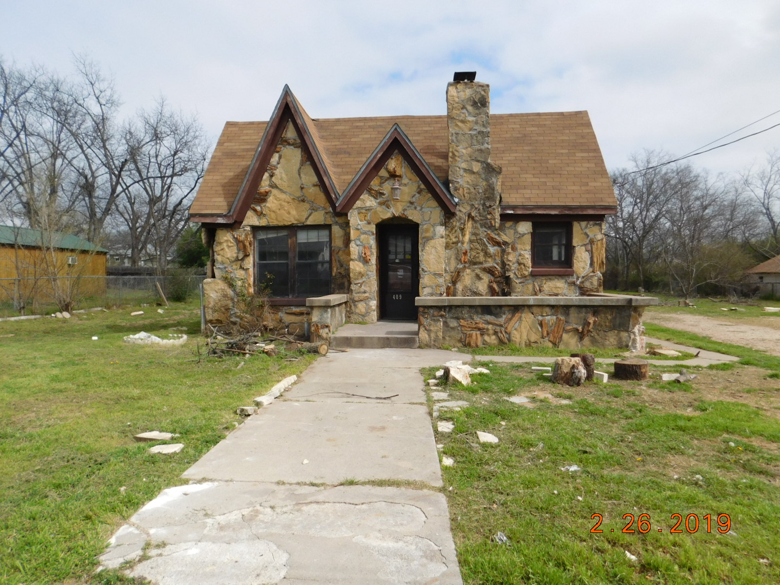 Property pictures of 409 S 6th St, Gatesville, TX 76528, USA