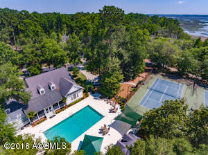 Primary listing photos for listing ID 231600