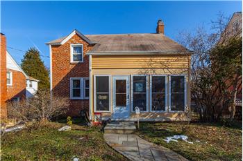 Primary listing photos for listing ID 531400