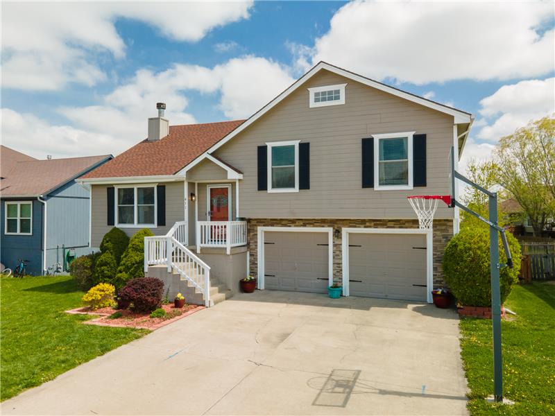 411 SW Joseph Lane