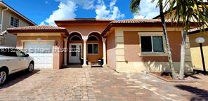 Primary listing photos for listing ID 616410