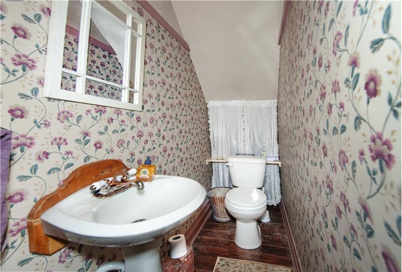 44 N Main half bath 