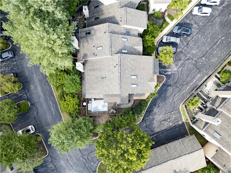 42 Greythorne Woods Circle Roof