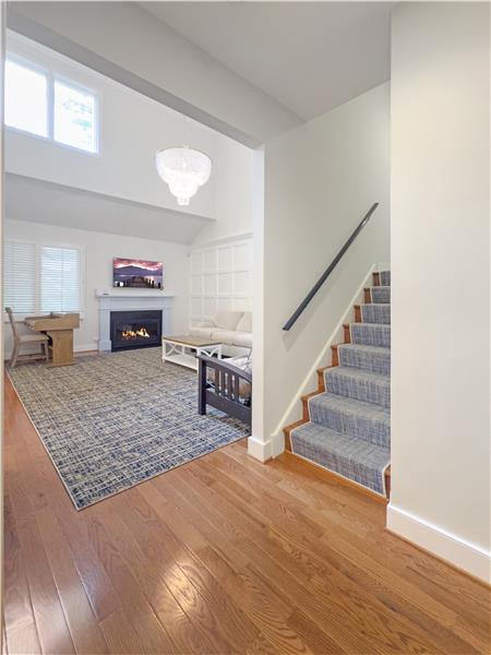 42 Greythorne Woods - Entry