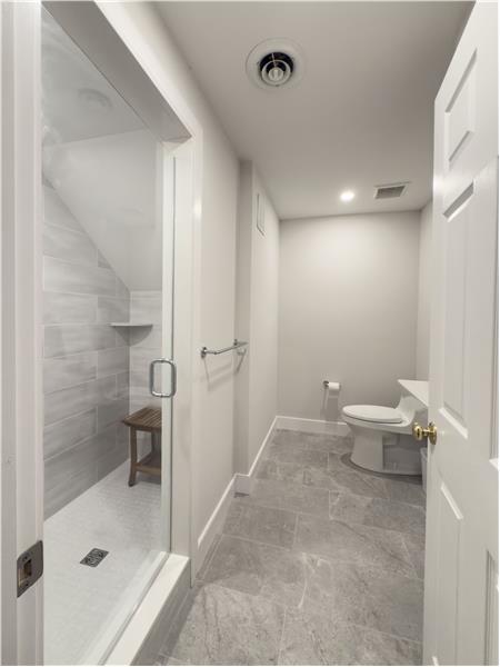 42 Greythorne Woods - Bathroom