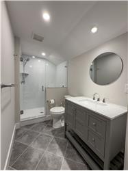 42 Greythorne Woods - Master bathroom