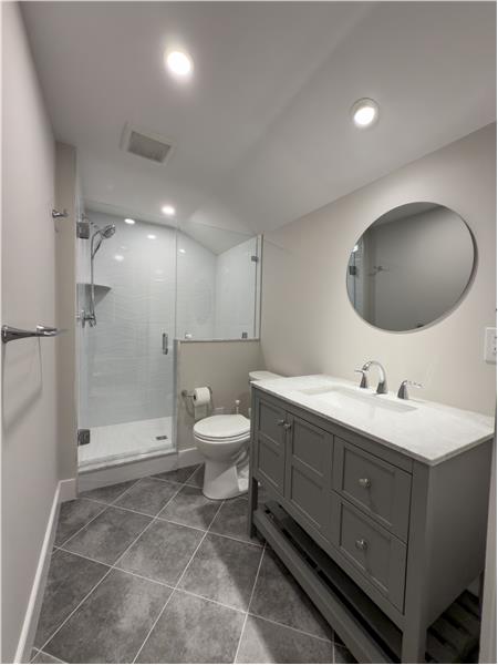 42 Greythorne Woods - Master bathroom