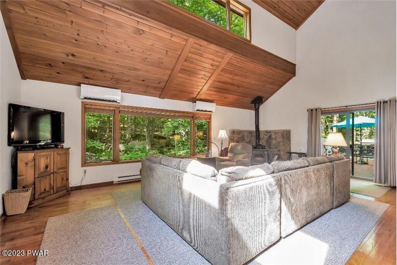 Living Room to Sun Deck