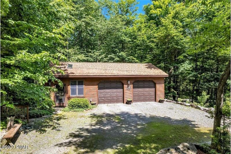 Detached Garage with Workshop