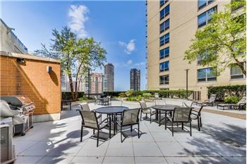 Primary listing photos for listing ID 552301