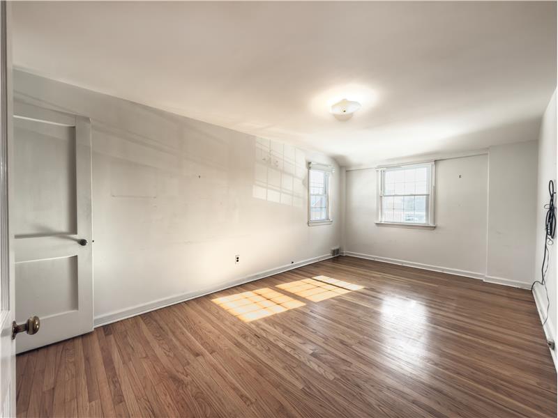 425 Harrington Rd - Bedroom 3