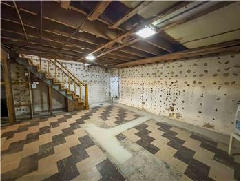 425 Harrington Rd - Unfinished basement