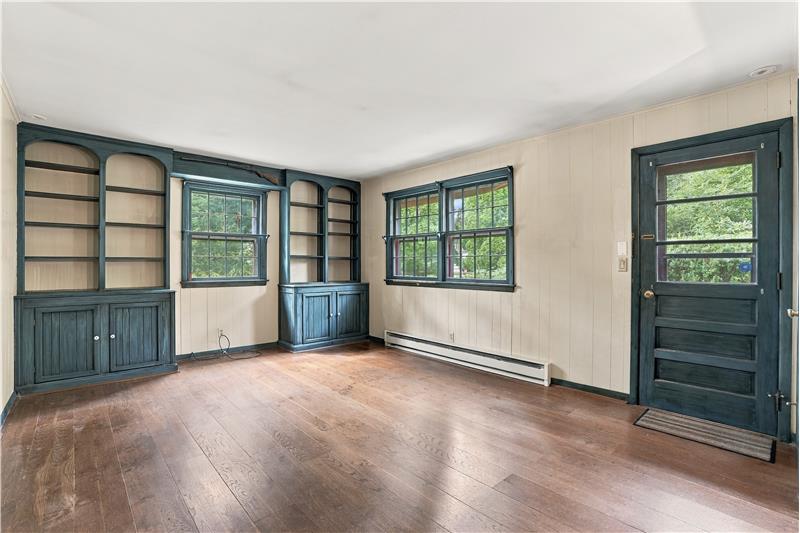 427 Old Eagle School Rd - Family Room