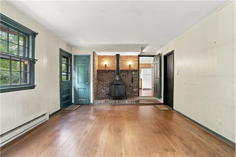 427 Old Eagle School Rd - Family Room
