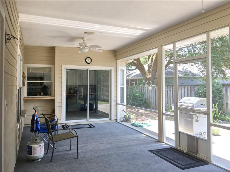 Screened Patio with Fans